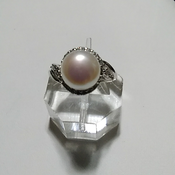 Pearl Ring - Picture 4 of 7